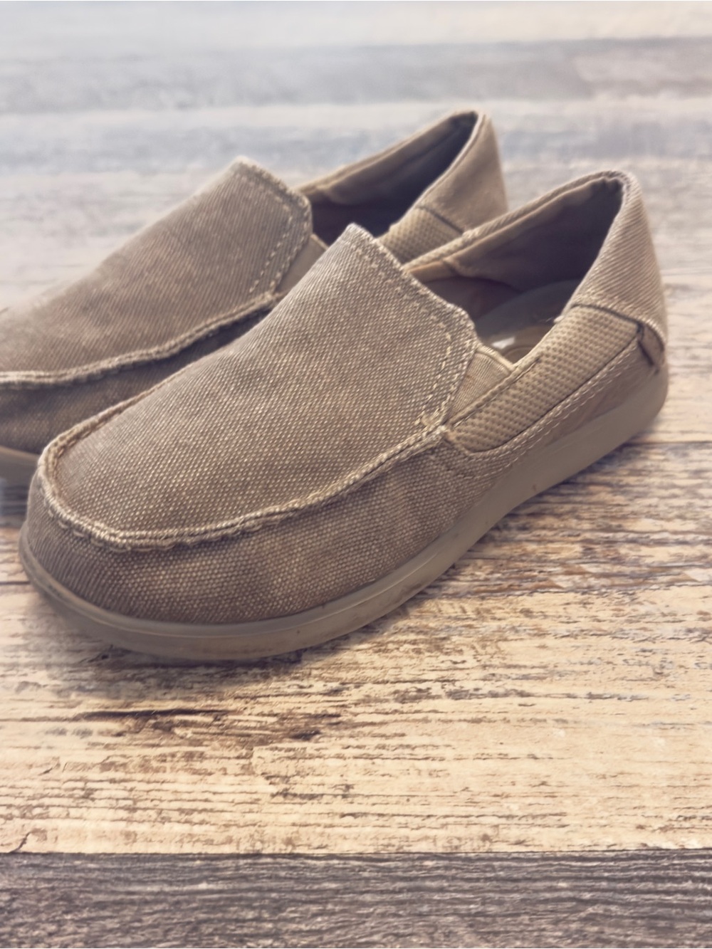 Crocs Santa Cruz Kids J1 Brown Canvas Slip On Loafers Shoes